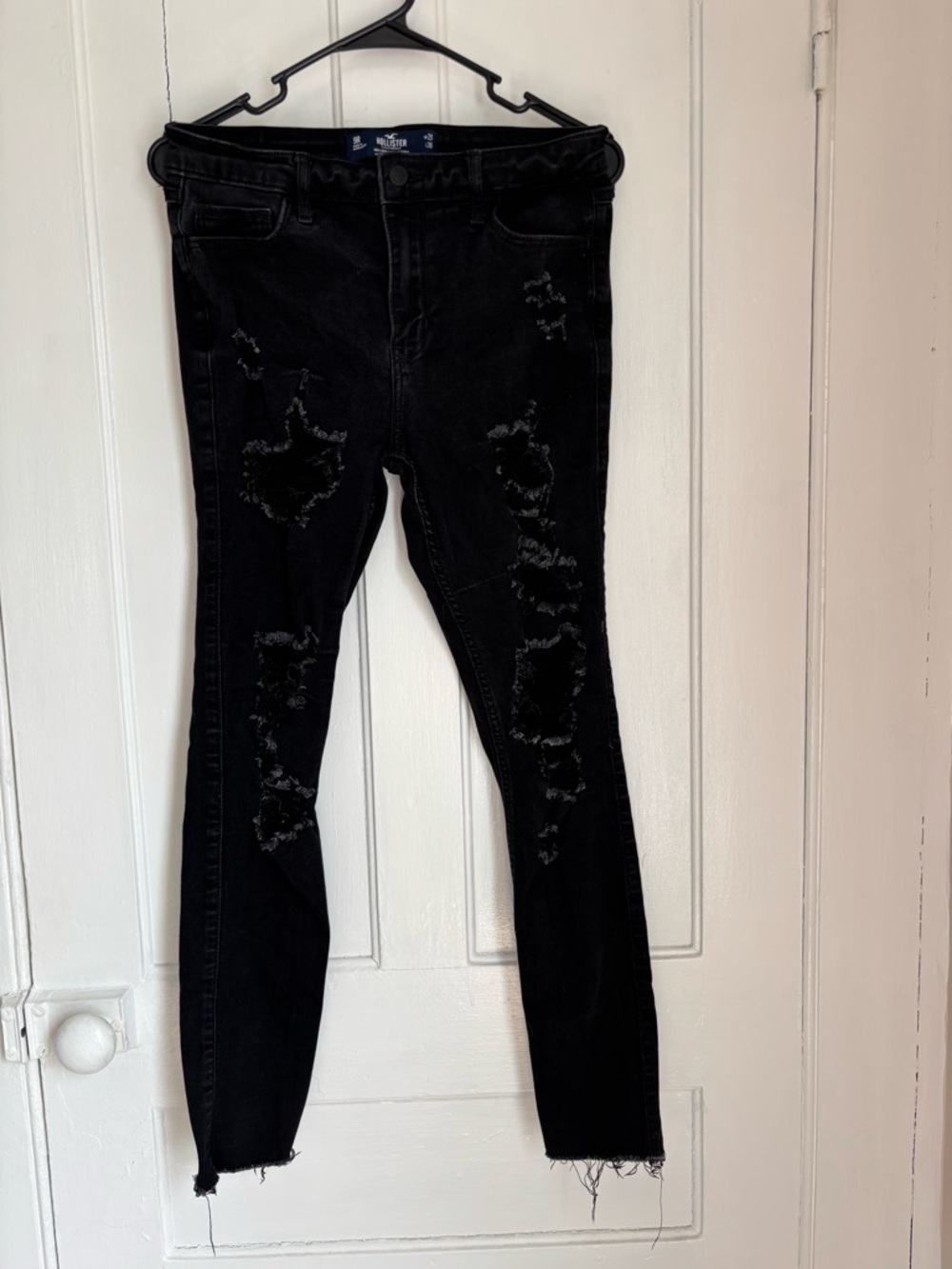 Hollister Black Distressed Women's Skinny Jeans